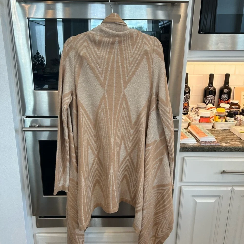 Moth Anthropologie Tan and Cream Knit Cardigan, S, has piling/GUC - Picture 7 of 7